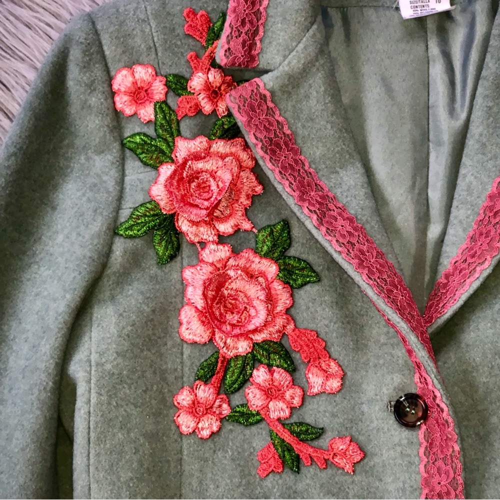 Upcycled Vintage Mint Green Wool Blend Coat with Coral Blooms and Lace, Size 10 - Picture 3 of 8